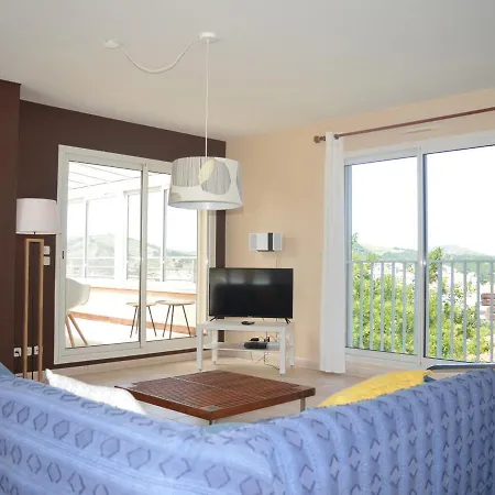 4 Pers Avec Terrasse, Piscine Et Jardin Privatif - - Fr-1-225c-61 *