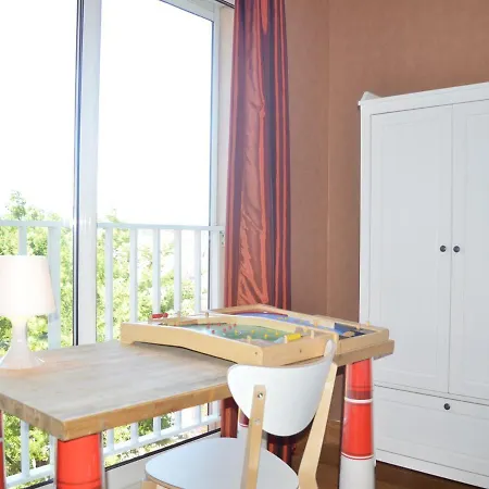 4 Pers Avec Terrasse, Piscine Et Jardin Privatif - - Fr-1-225c-61 Apartment