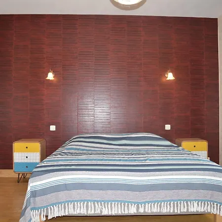 Apartment 4 Pers Avec Terrasse, Piscine Et Jardin Privatif - - Fr-1-225c-61 *